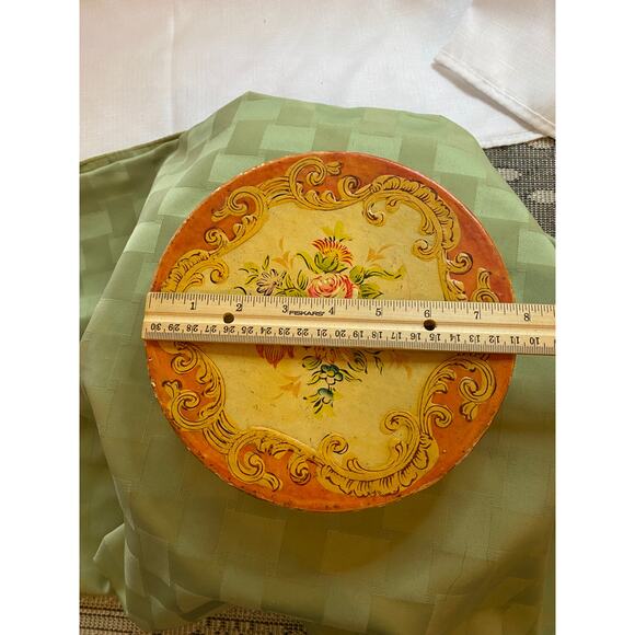 Japanese painted ceramic plate w/ wood box - Picture 2 of 16